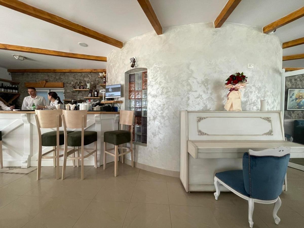 Garni Hotel Oblacinsko Jezero Oblacina Esterno foto